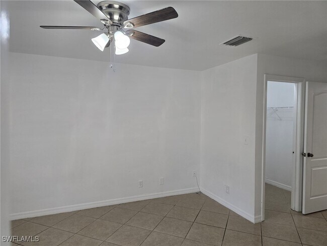 Building Photo - 4325 Garden Blvd