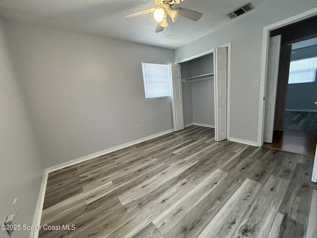 Building Photo - 427 Azalea Ave