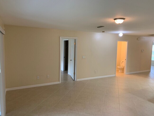 Building Photo - 36 Bunker View Dr