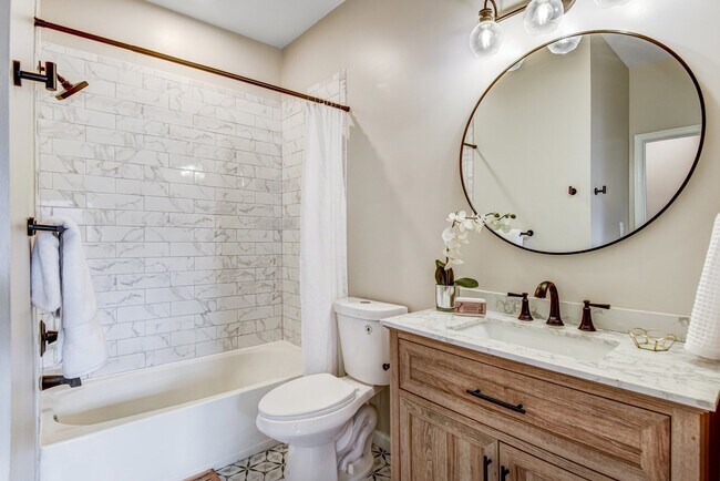 Building Photo - 12527 Heykens Ln