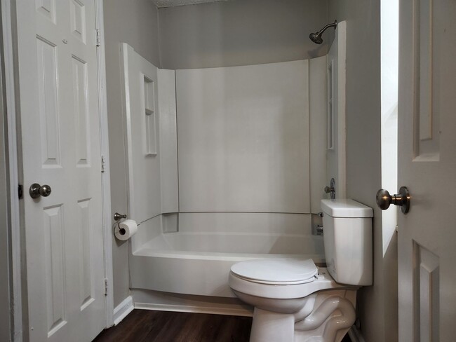 Building Photo - **Available June 1st ** Newly Remodeled 2 ...
