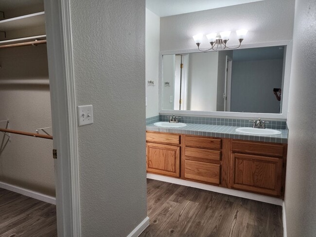 Building Photo - Home For Rent in Carson City