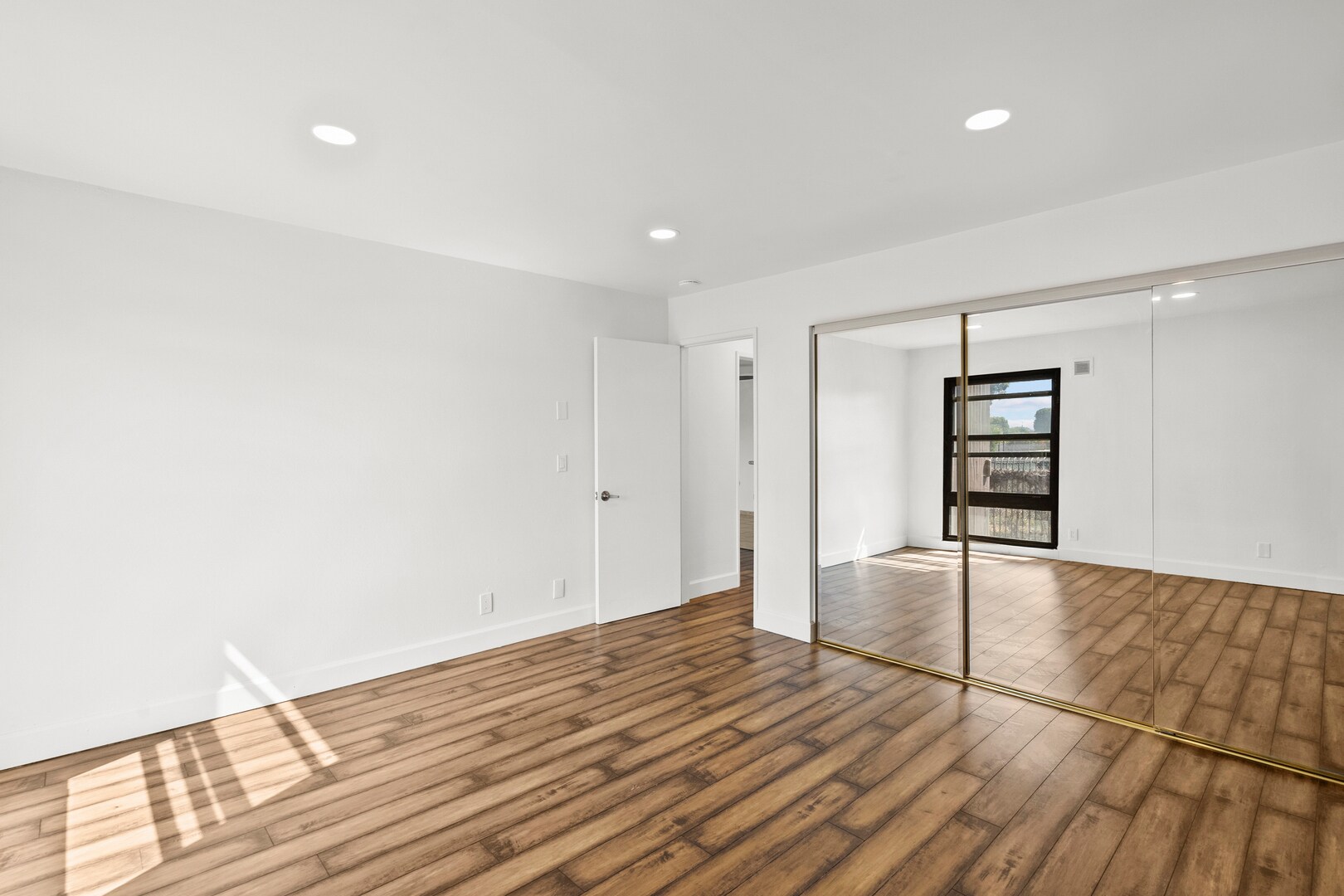 Building Photo - 7765 W 91st St