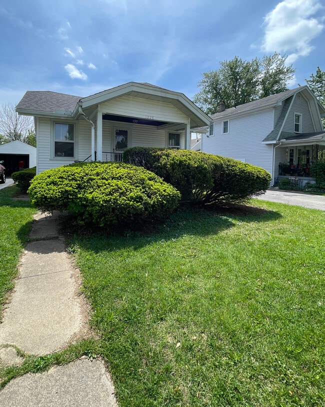 Building Photo - 1226 Edward Dr