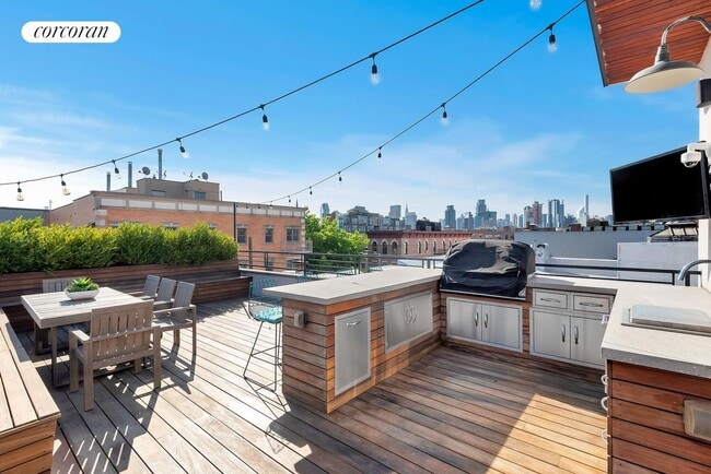 Building Photo - 164 Diamond St