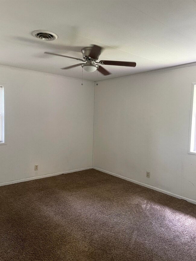 Building Photo - 44 Armstead Dr