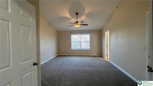 Building Photo - 251 Milkweed Dr