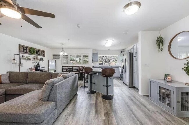 Building Photo - 91-1253-1253 Kamaaha Ave