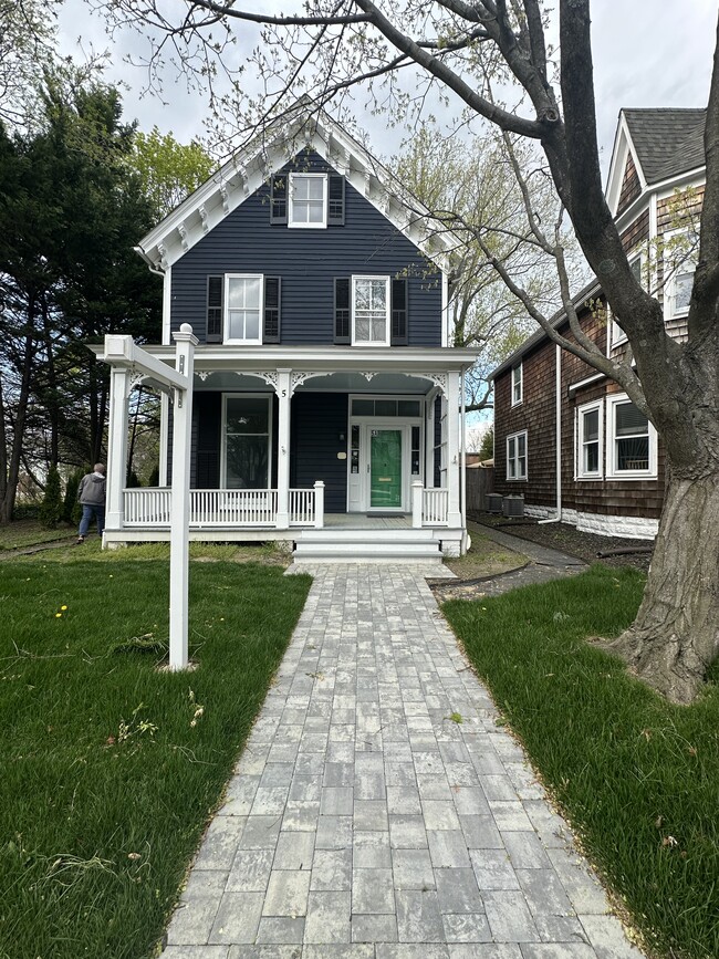 Primary Photo - 5 South St