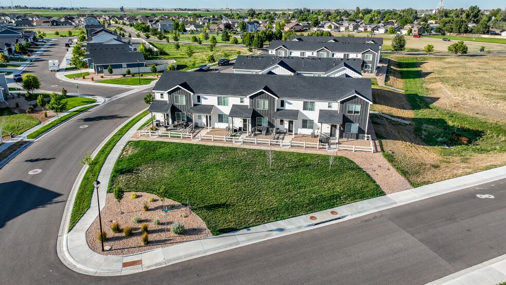 View Of Neighborhood - 260 Pawnee Rd