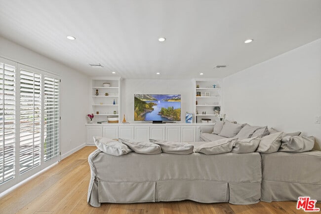 Building Photo - 4551 Wolsey Ct