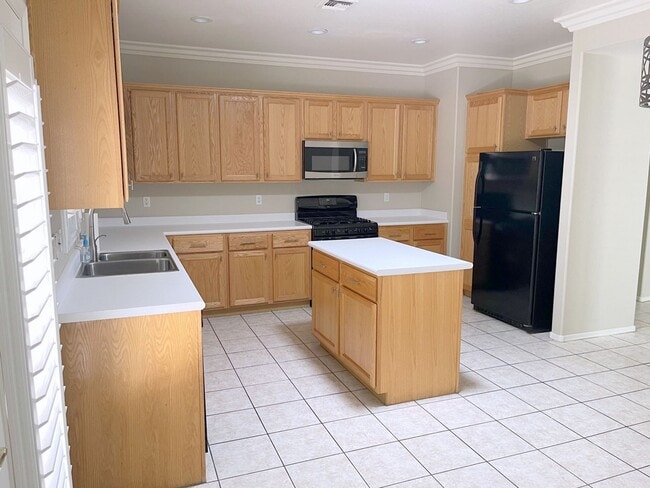 Building Photo - Beautiful Single Story Home in Sun City Mc...