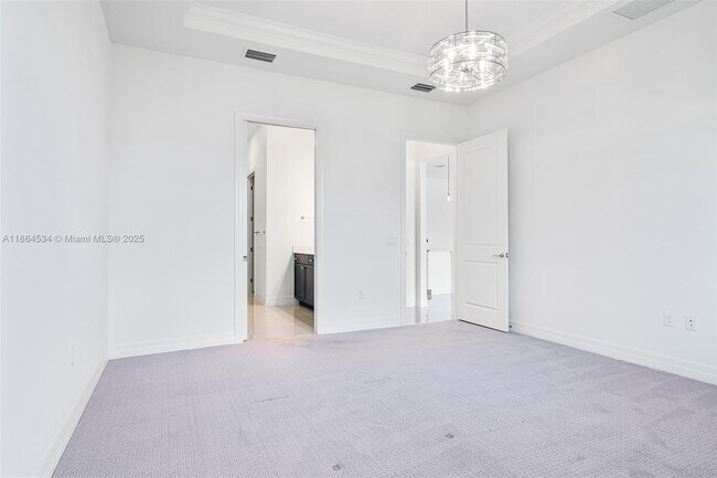 Building Photo - 10444 Northbrook Cir