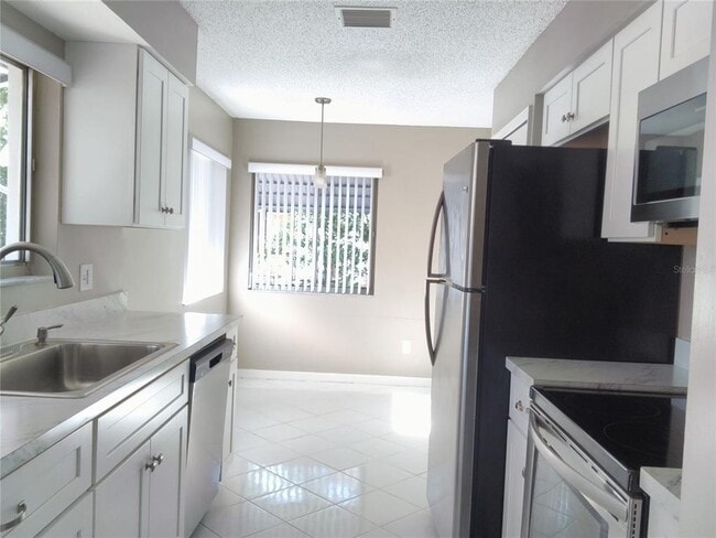 Building Photo - 1055 S Cooper Dr