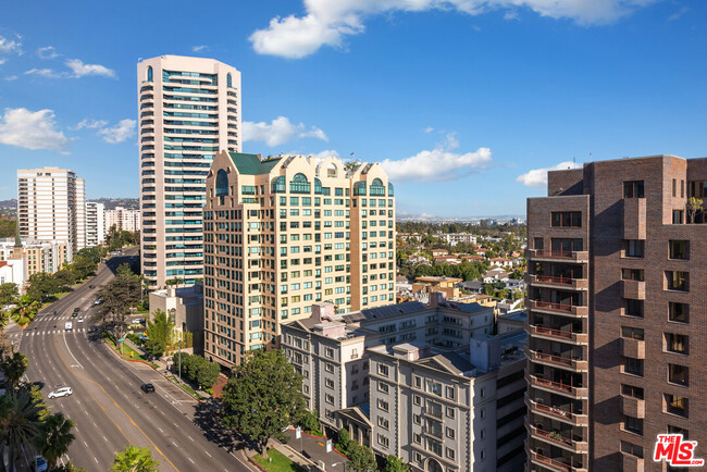 Building Photo - 10551 Wilshire Blvd