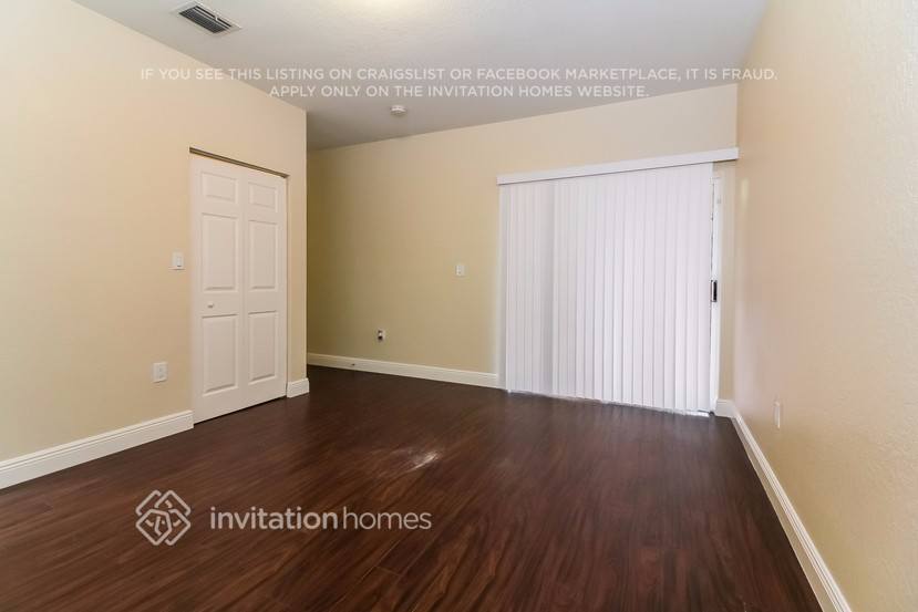Building Photo - 8723 NW 142nd Ln