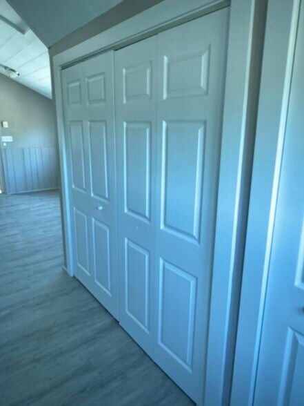 Building Photo - 1640 Whitney Ave