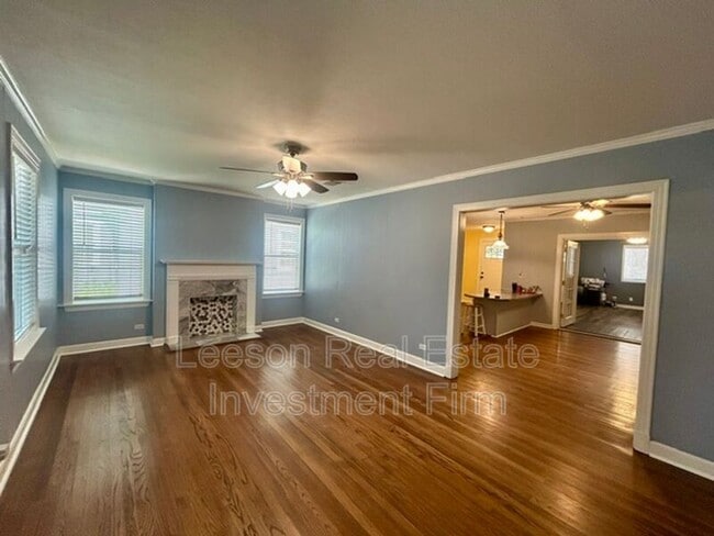 Building Photo - 122 E Dalzell St