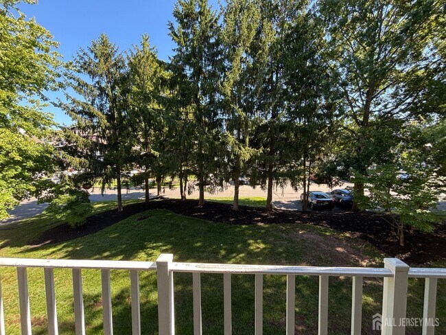 Building Photo - 279 Kempsey Dr