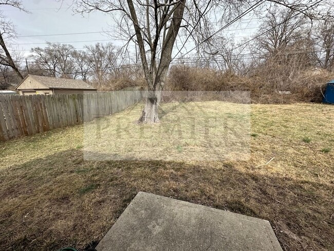 Building Photo - 4818 Woodend Ave