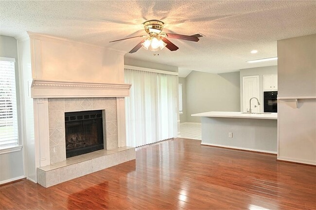 Building Photo - 3114 Hollow Creek Ct