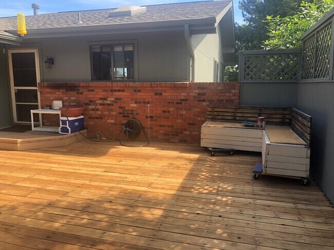 Building Photo - 1390 Adriel Drive
