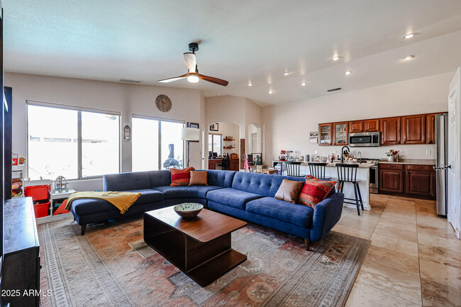 Building Photo - 4010 E Sidewinder Ct