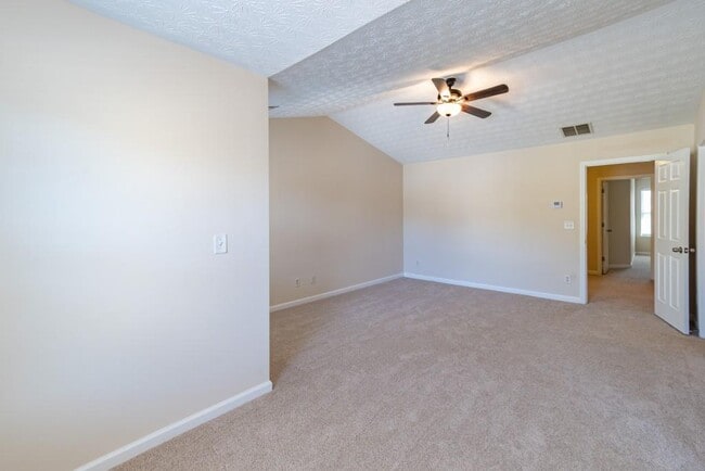 Building Photo - 493 Providence Run Way SE