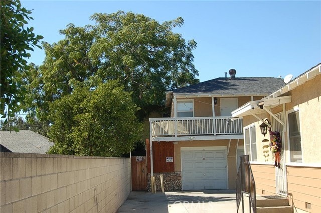 Building Photo - 667 N Towne Ave