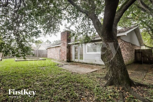 Building Photo - 2010 Eastfield Circle