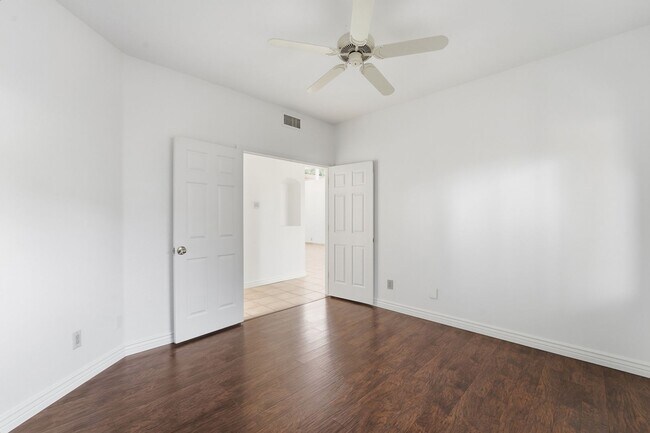 Building Photo - Welcome to this stunning 3-bedroom, 2-bathroom home in the heart of Scottsdale, AZ