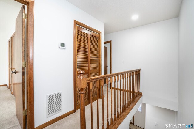 Building Photo - 449 S Main St