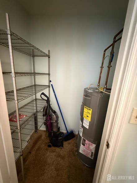 Building Photo - 31 Beverly St