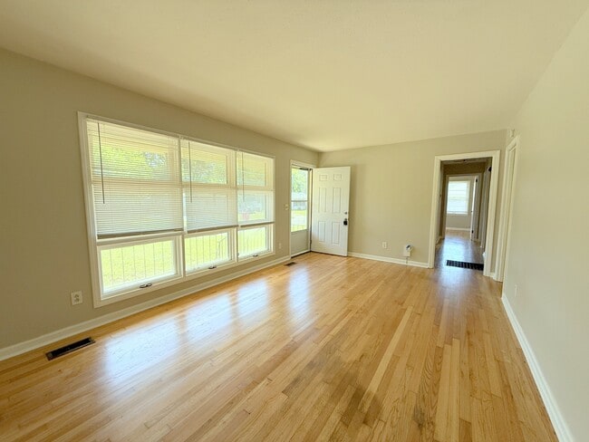 Building Photo - 603 Austin Dr NW