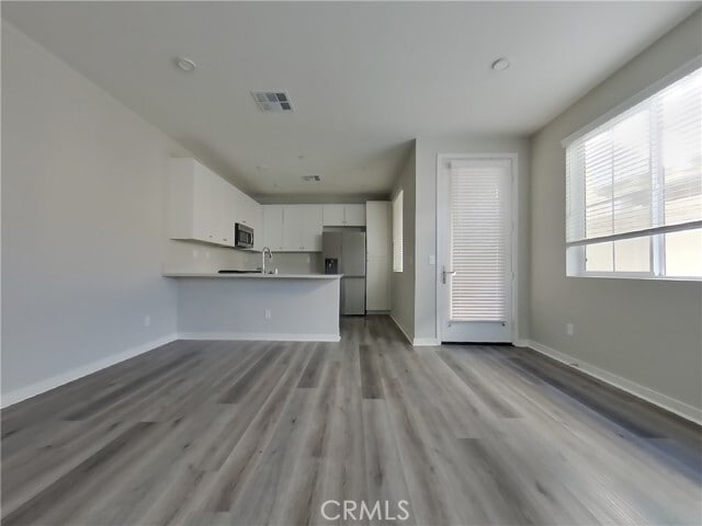 Building Photo - 31695 Hans Dr