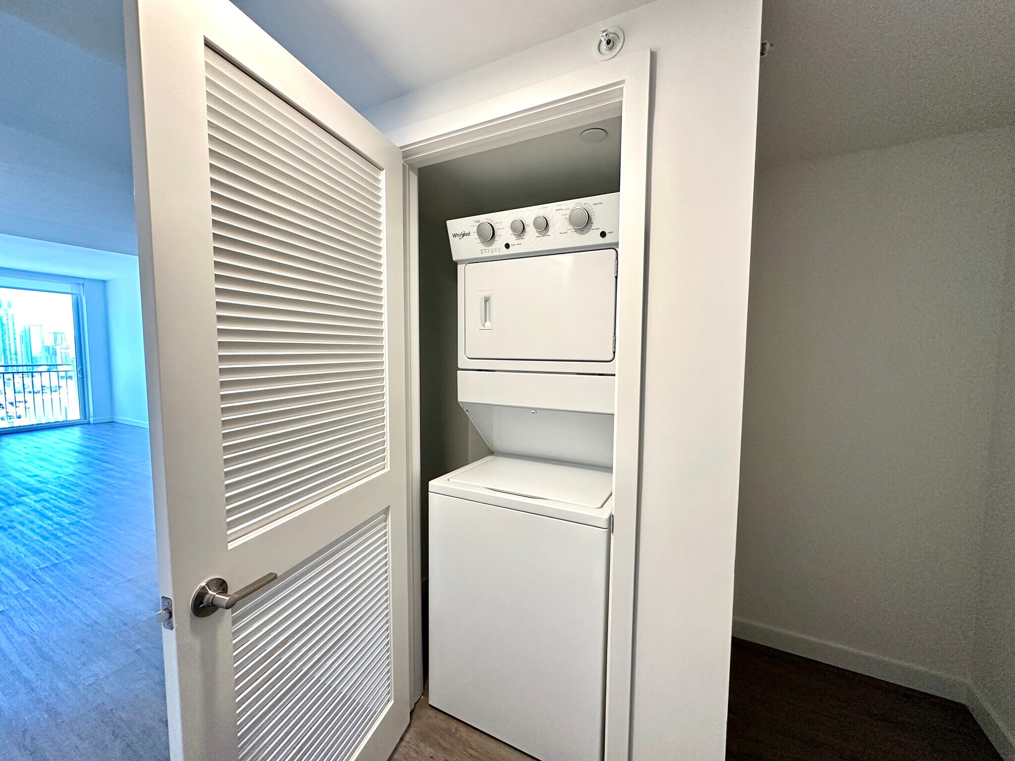 Building Photo - 133 NE 24th St