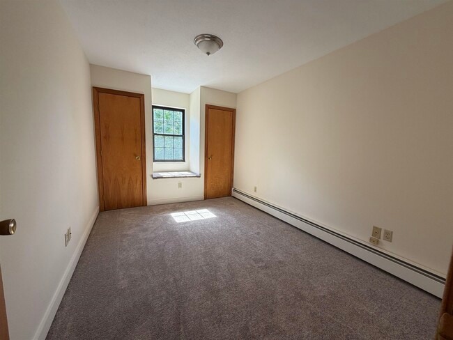 Building Photo - 56 Westville Rd