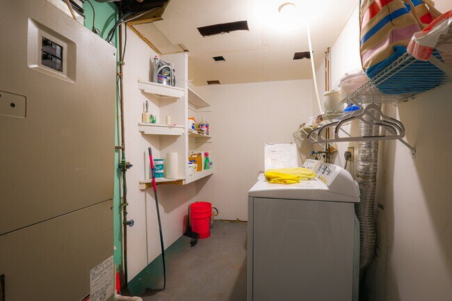 Building Photo - Welcome Home!