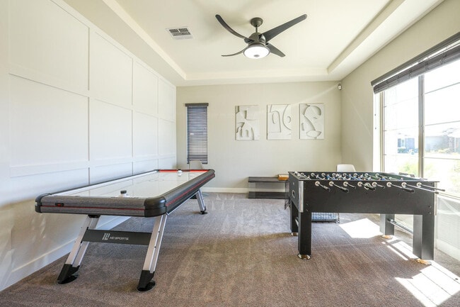 Building Photo - 23060 E Sonoqui Blvd