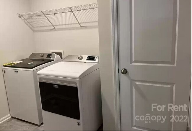 Building Photo - 1713 Wildwood Terrace Trl