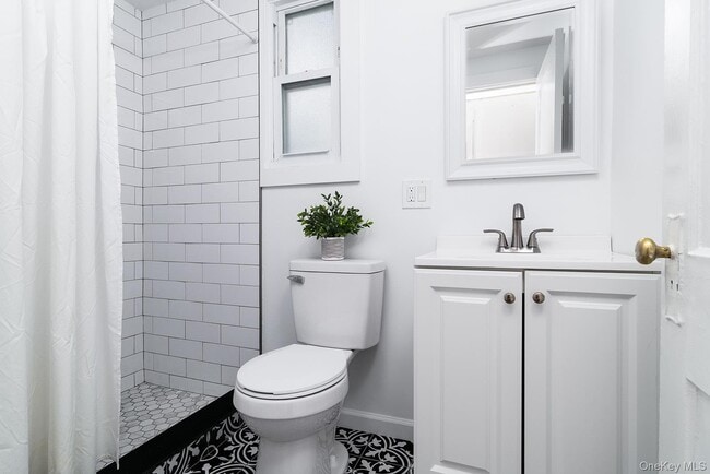 Building Photo - 103 Erie St