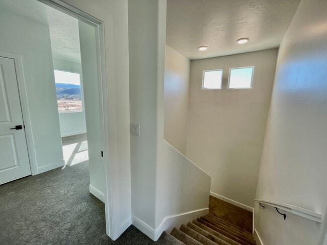 Building Photo - Four-Bedroom Home in Washington Fields