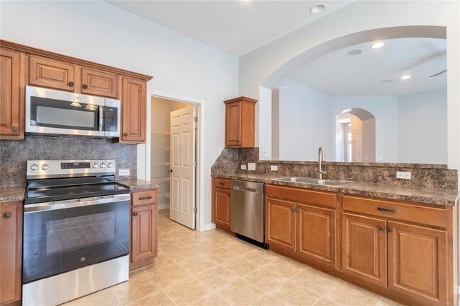Building Photo - 623 Glenmede Ln