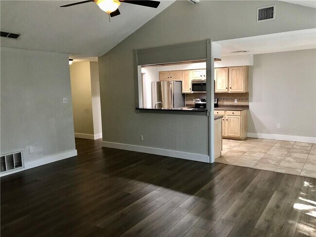 Building Photo - 3406 Valley Pike Rd