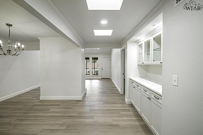 Building Photo - 2824 Mill Valley Dr