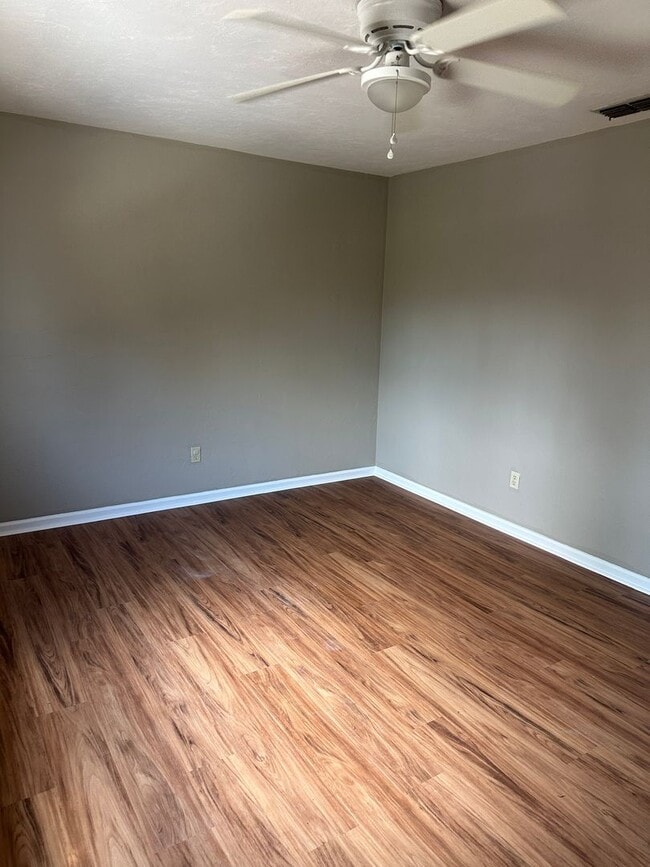 Building Photo - 1640 Willow Bend Way