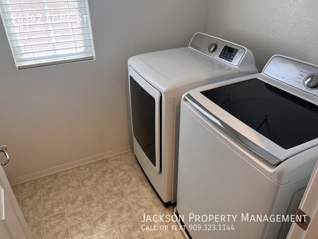 Building Photo - 26342 Long St