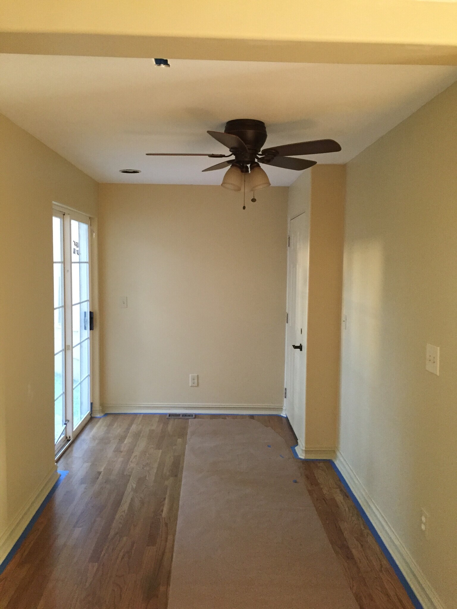 Nook off Kitchen - 1431 S Elwood Ave