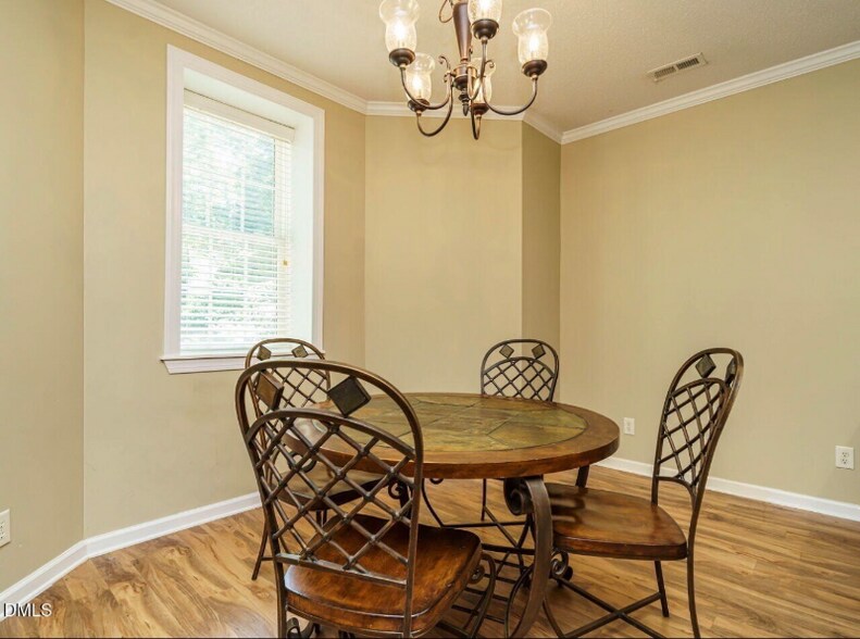 Building Photo - 230 Paula Dr