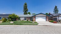 Building Photo - Charming 3-Bedroom Home with Beautifully U...
